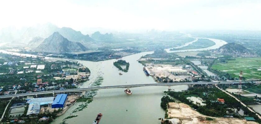Quảng Ninh đẩy nhanh tiến độ các dự án hạ tầng trọng điểm